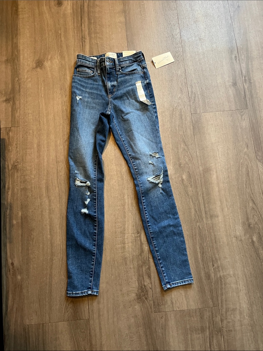 Universal Thread Skinny Distressed Jeans - Blue